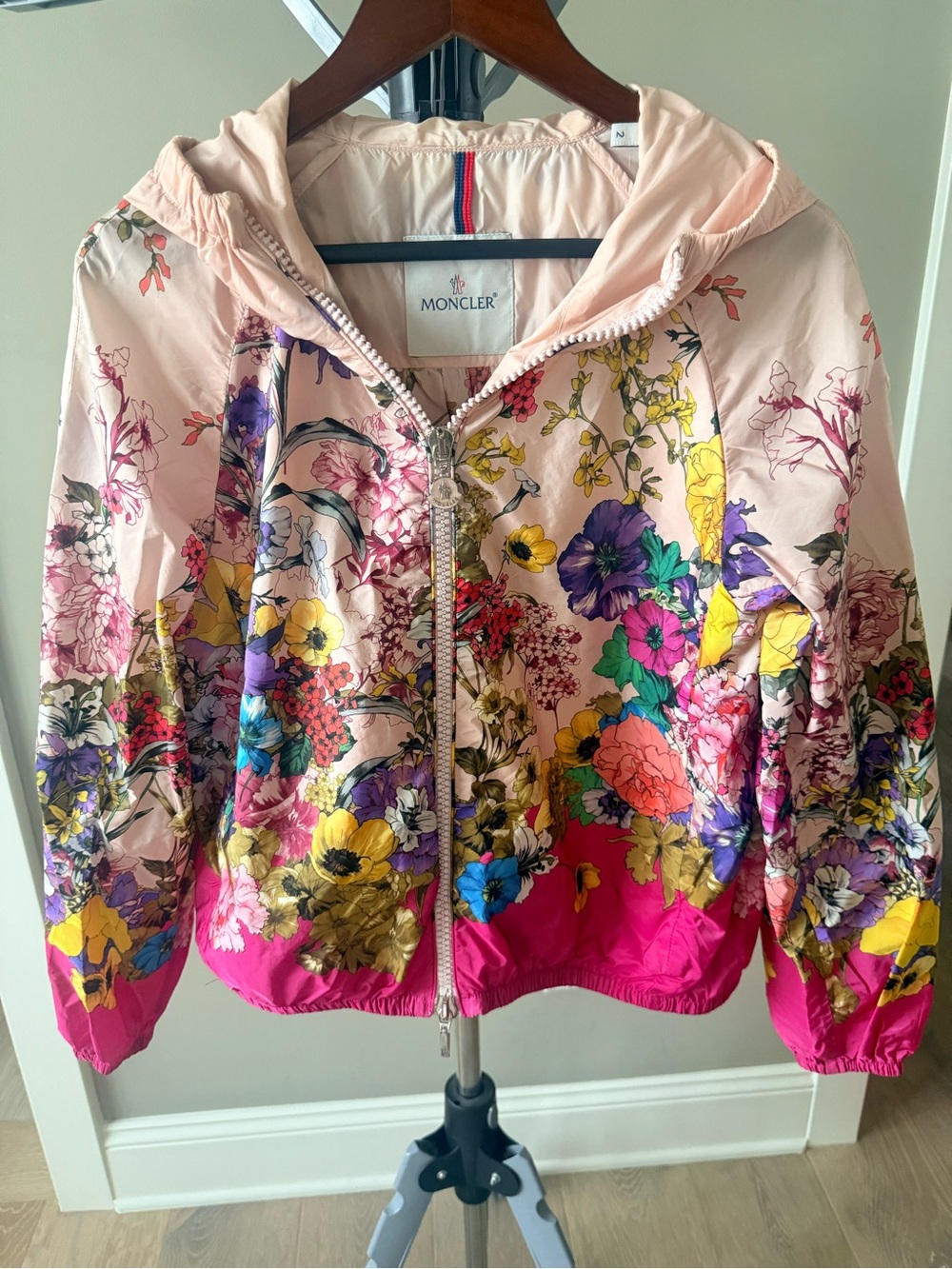 Moncler Pink Floral Waterproof Fabric Hooded Bomber Jacket with Fuchsia Hem